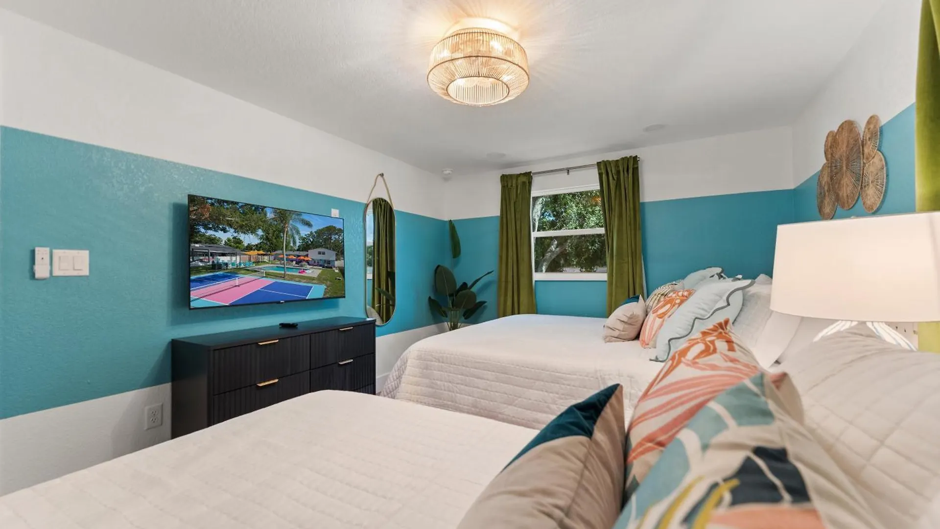 בית נופש טאמפה Heated Pool-Hottub-Selfie Wall-Game Room-Playset